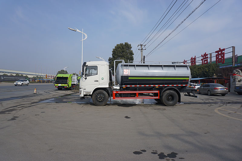 中洁牌XZL5183GXW6型东风吸污车