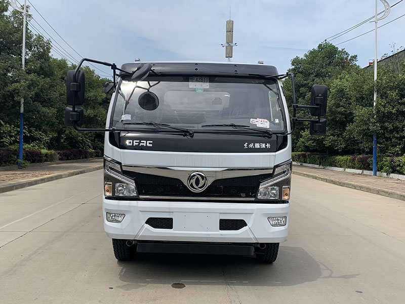 中洁牌XZL5120GSS6型洒水车