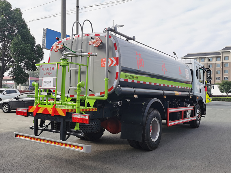 中洁牌XZL5180GSS6型洒水车