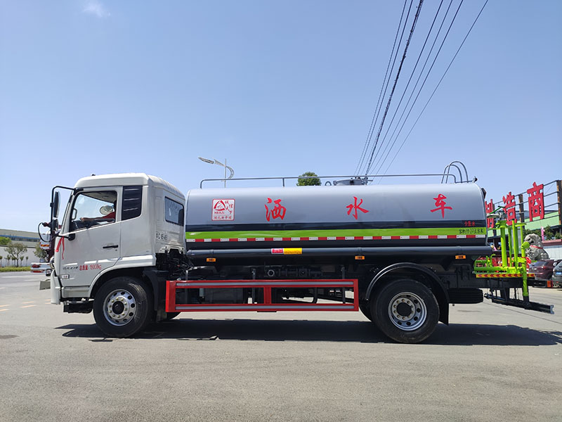 中洁牌XZL5184GSS6型洒水车