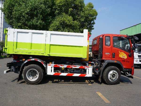 中洁牌XZL5148ZXX6型车厢可卸式垃圾车