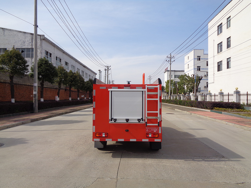 XZL5037GSS6型洒水车