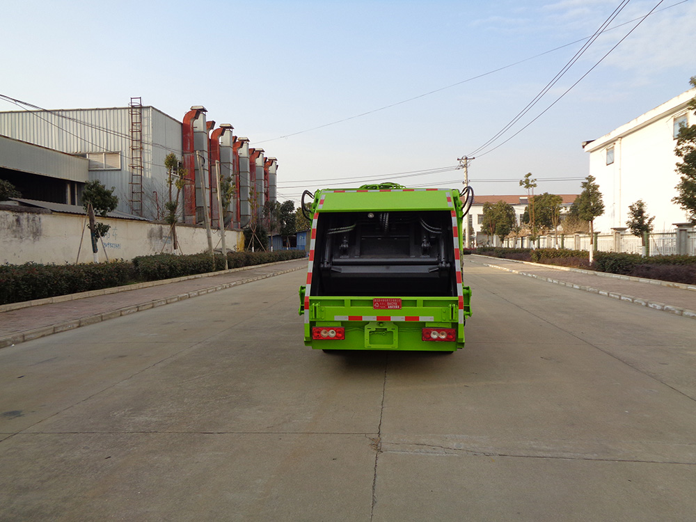 XZL5046ZYS6型压缩式垃圾车