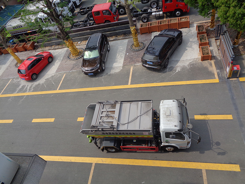 XZL5080ZZZBEV型纯电动自装卸式垃圾车