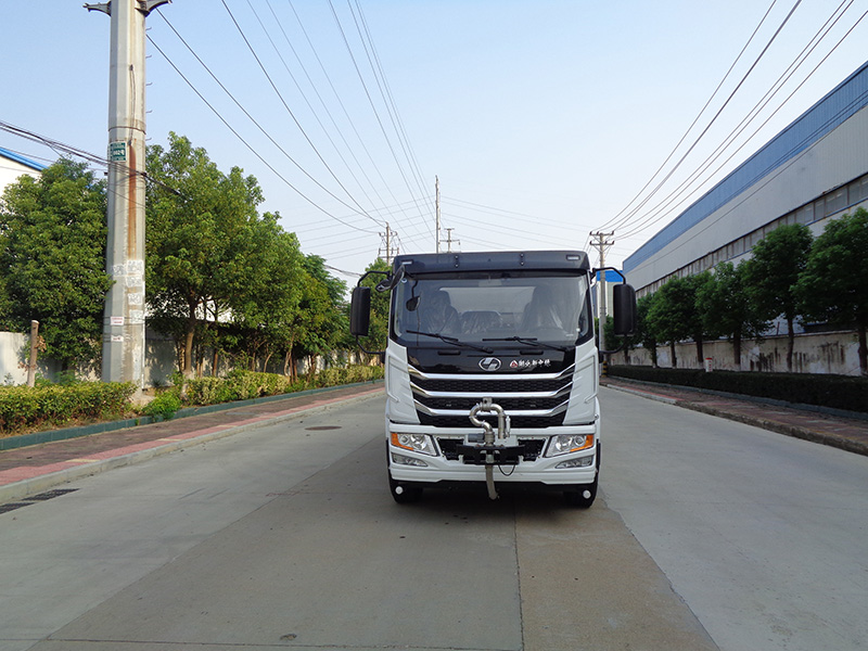 XZL5180GPSBEV型纯电动绿化喷洒车