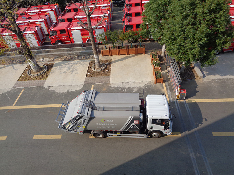 XZL5090ZYS6型压缩式垃圾车