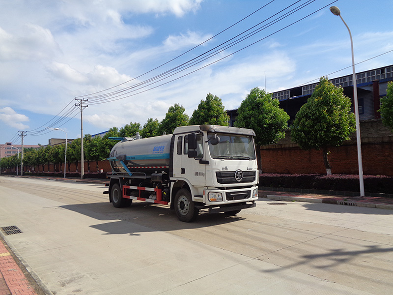 XZL5187GXW6型吸污车