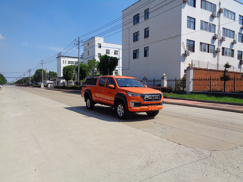 XZL5030XZH6型指挥车