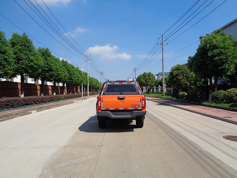 XZL5030XZH6型指挥车