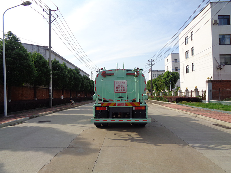 XZL5181GQXBEV型纯电动清洗车