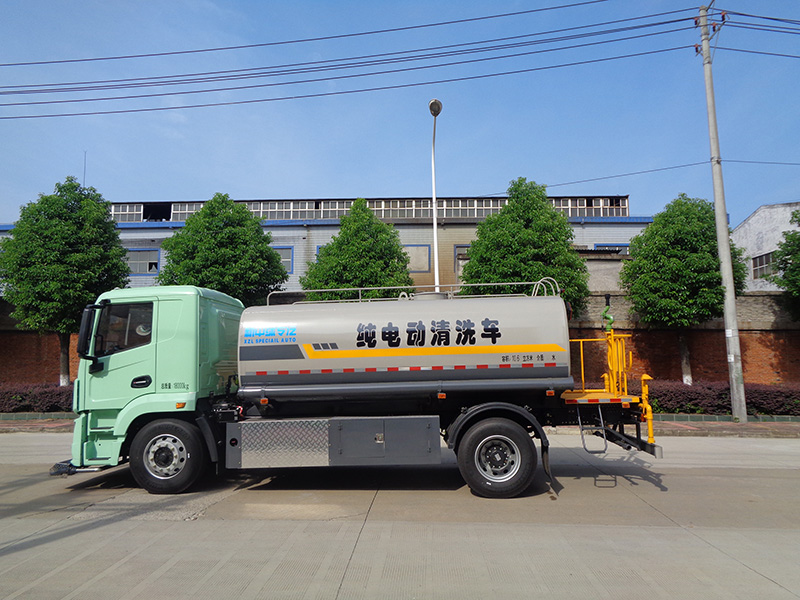 XZL5183GQXBEV型纯电动清洗车