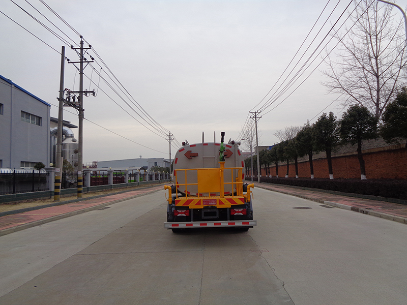 XZL5125GPSBEV型纯电动绿化喷洒车