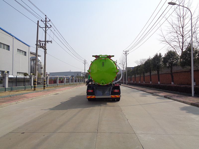 XZL5180GXWBEV型纯电动吸污车