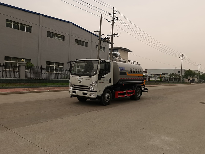 XZL5100GPS6型绿化喷洒车