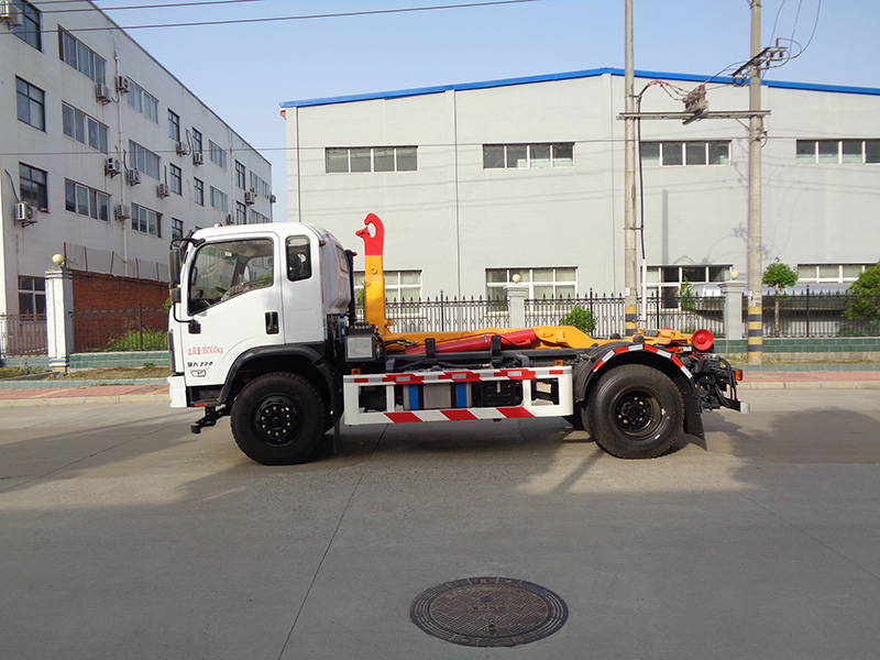 XZL5183ZXX6型车厢可卸式垃圾车