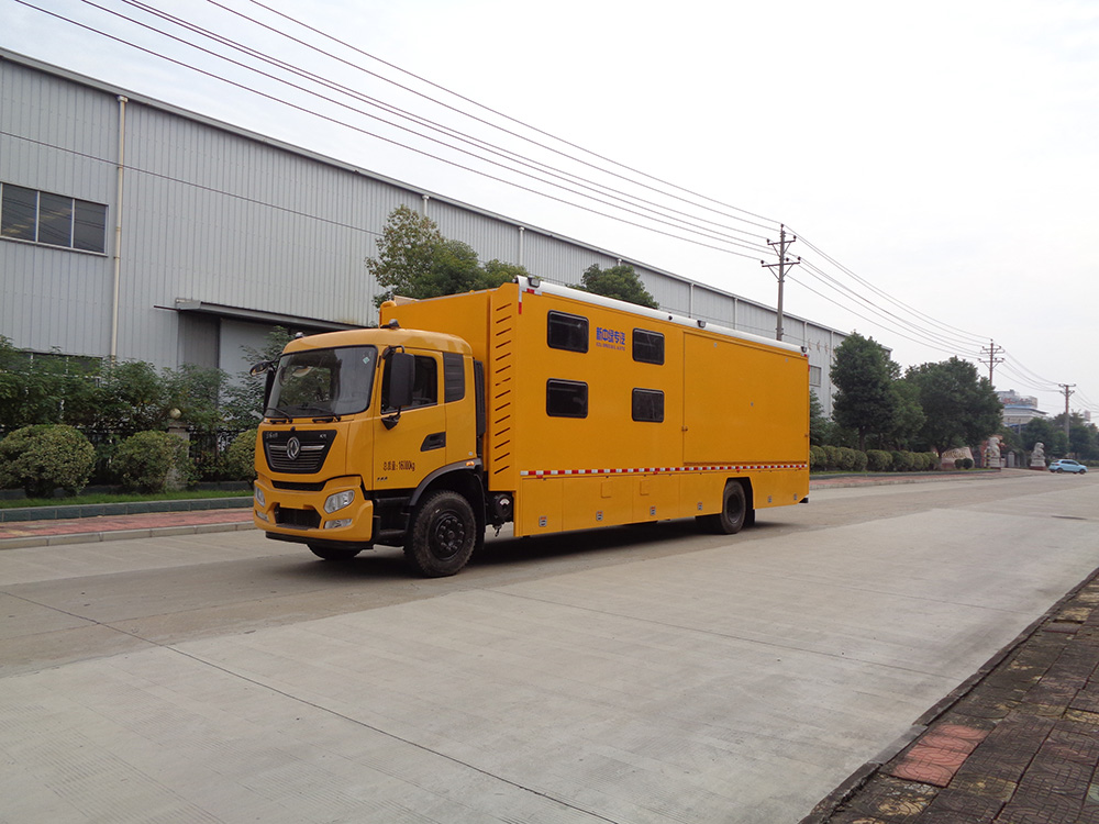 XZL5160XZC6型野外自行式炊事车
