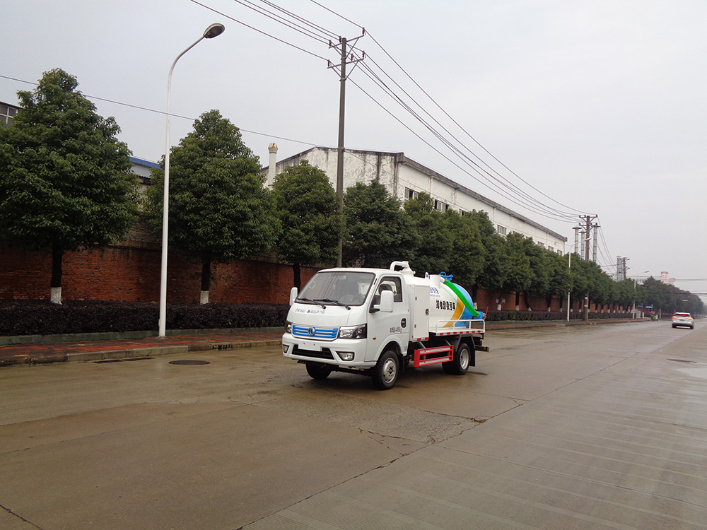 XZL5042GXWBEV型纯电动吸污车