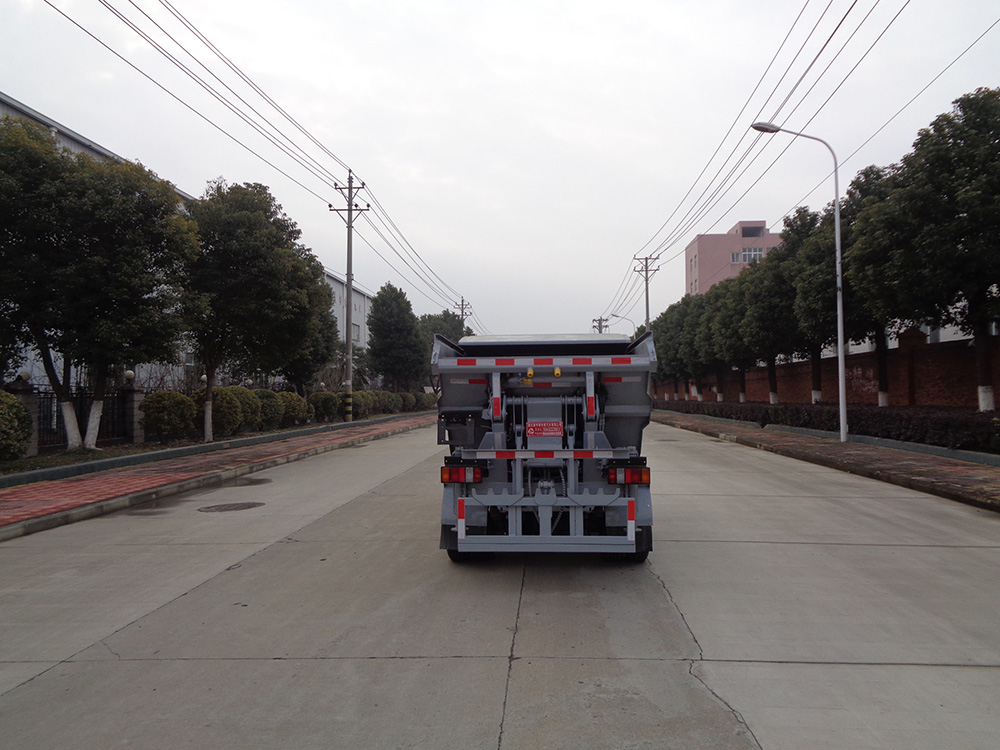 XZL5043ZZZBEV型纯电动自装卸式垃圾车